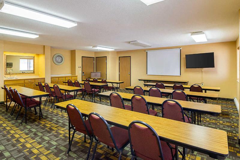 Quality Inn Thief River Falls Buitenkant foto