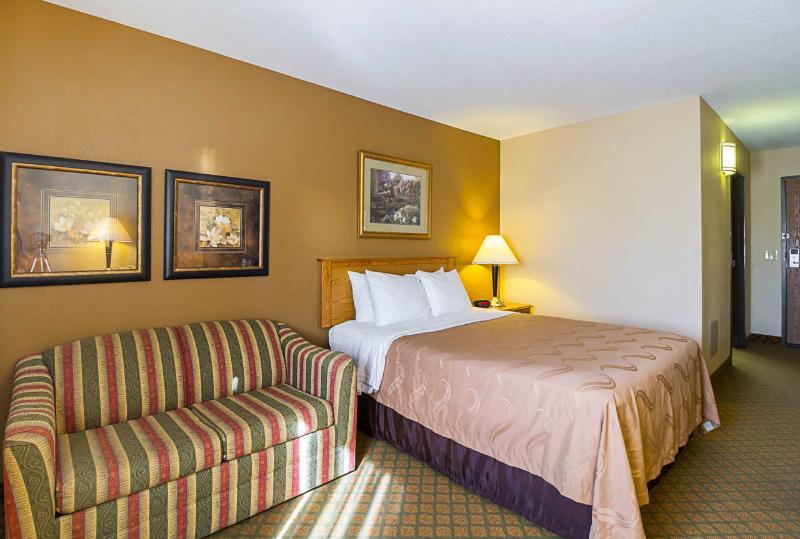 Quality Inn Thief River Falls Buitenkant foto
